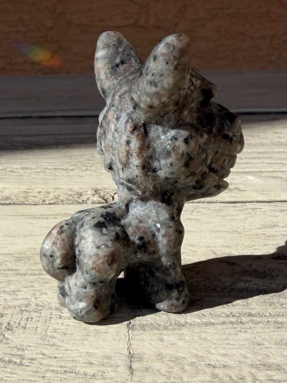Natural Yooperlite Donkey Shrek Stone Carving UV Reactive Figurine - Picture 6 of 12